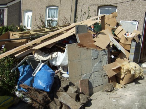 Checklist of complaint handling steps for garden waste removal